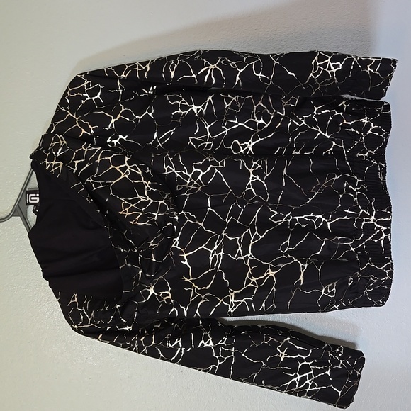 NWT Ideology Black And Gold Windbreaker Raincoat Jacket Size Medium - Picture 3 of 7